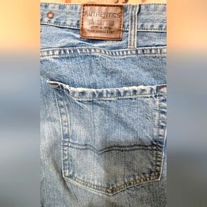 Authentic Signature Levi Straus Men's Jeans